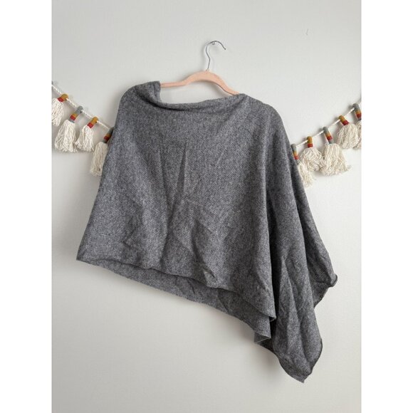 In2 By InCashmere Topper Poncho Heather Gray One Size Cozy Winter Loungewear - Picture 2 of 8